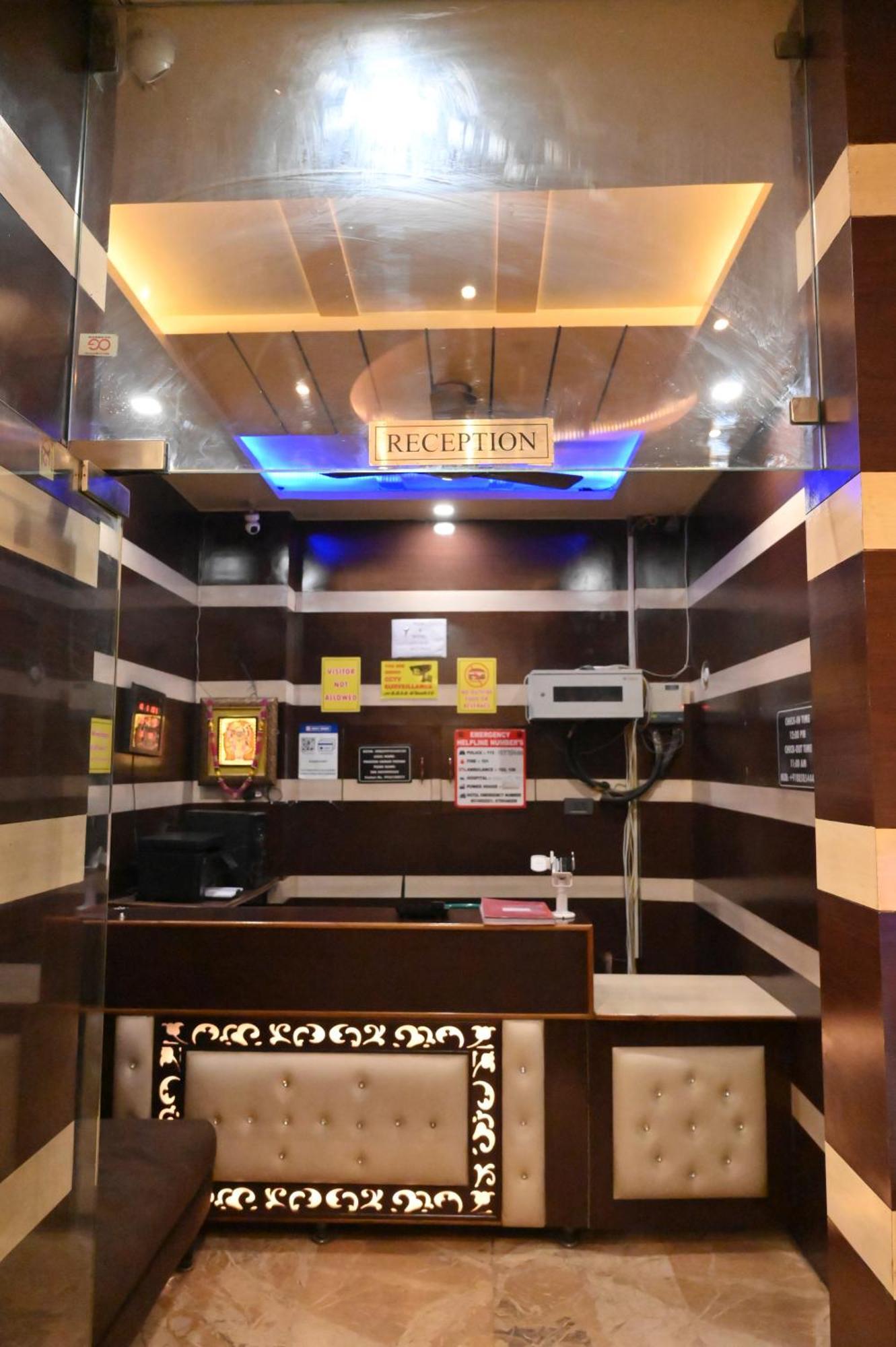 Hotel Riddhi Regency Lucknow Esterno foto