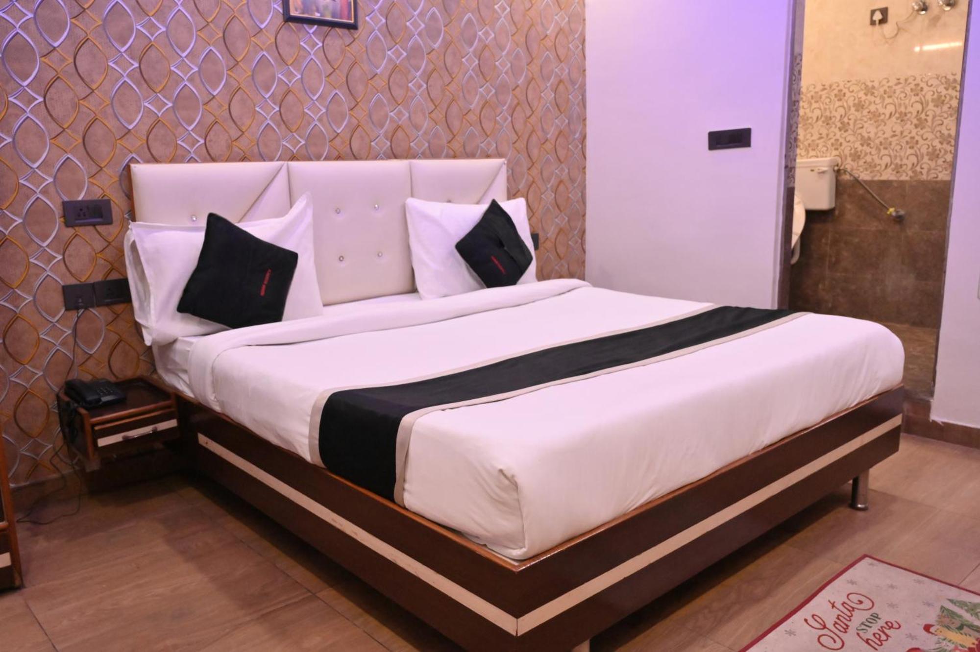 Hotel Riddhi Regency Lucknow Esterno foto