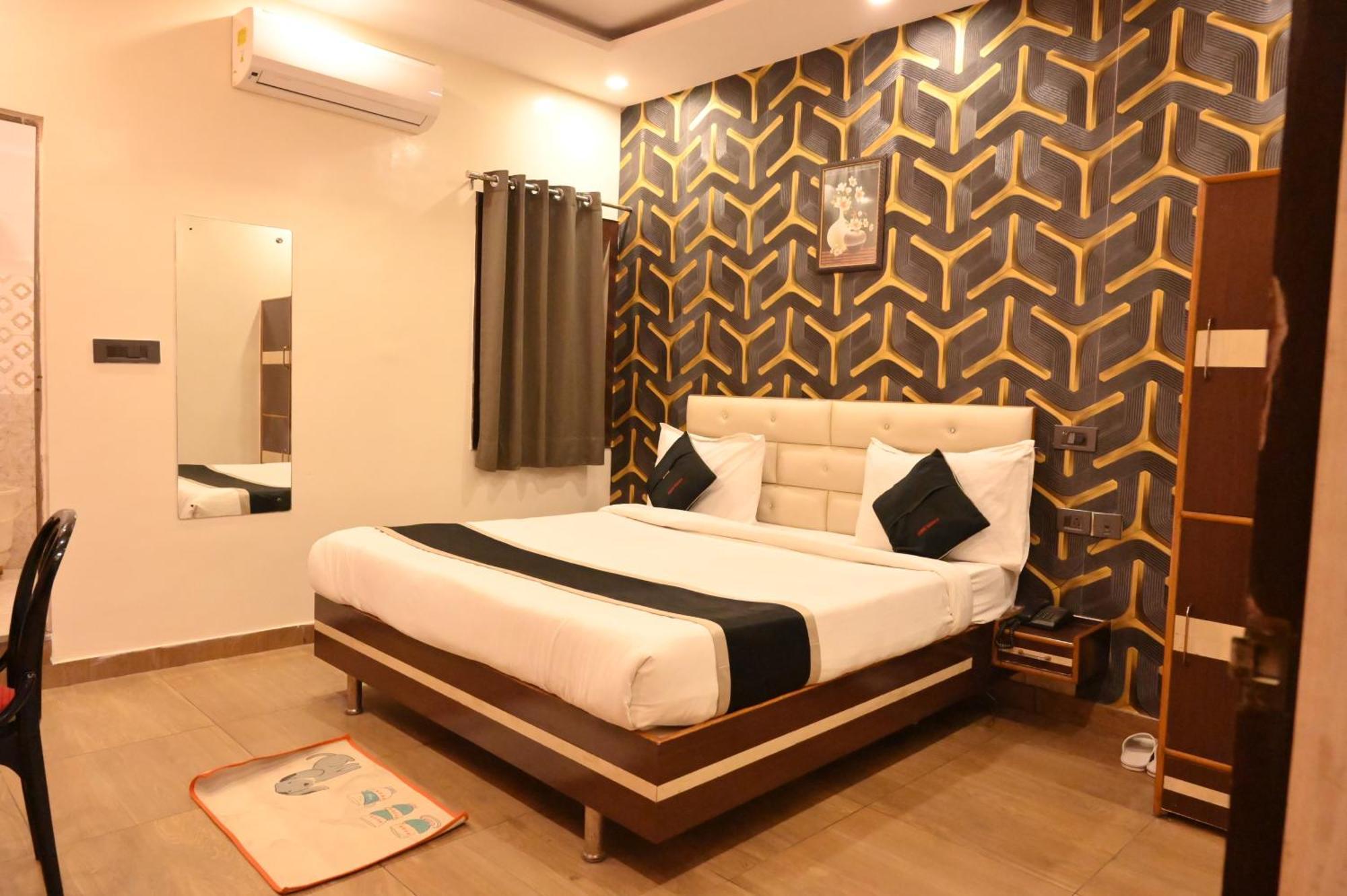 Hotel Riddhi Regency Lucknow Esterno foto